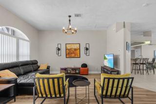 Blue Oasis - Saltwater Pool, Dock, Dog-Friendly Home - 6