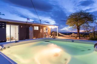 Hi Fi Home 5 Acre Oasis with Hot Tub Views & Vinyl - 8