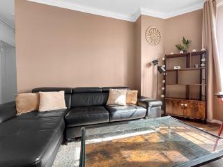 Appartement lumineux et spacieux avec 2 chambres - 1