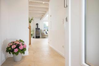 Villa am See für bis zu 6 Personen mit Kaminofen, Badewanne und Sauna - Haustiere herzlich willkommen, direkt am Wasser gelegen - 7