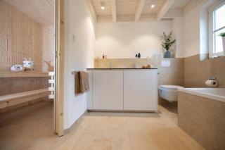 Villa am See für bis zu 6 Personen mit Kaminofen, Badewanne und Sauna - Haustiere herzlich willkommen, direkt am Wasser gelegen - Nordhorn - 6