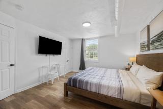 Bloomfield Pittsburgh C Stylish and Cozy Private Bedroom, Shared Bathroom, with Free Parking - Pittsburgh - 8