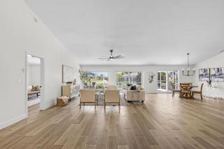 Sunny Seaside Advendure Awaits - Casa Solara - Roelens - 1