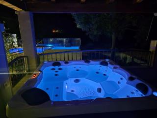 Dvori Stipanovi with heated pool and jacuzzi - Donje Rašćane - 5