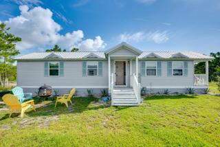2 Mi to Carrabelle Beach Home with Yard and Porch - Carrabelle - 9