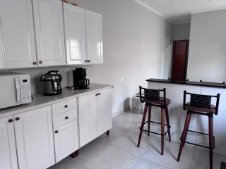 Casa com piscina garagem para 4 carros - 4