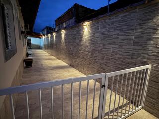 Casa com piscina garagem para 4 carros - Mongaguá - 6