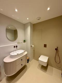 Eurovea Tower, 27th floor apartment, free parking - 1