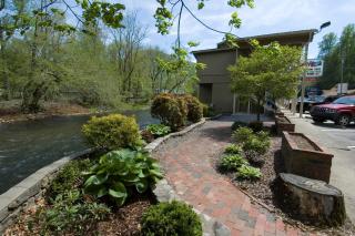 Rivers Edge Motel - Cherokee - 4