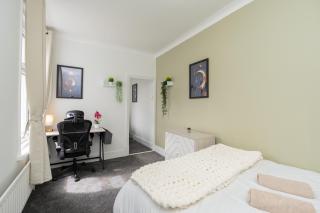 Open Mind Property - 16 Guests & Free Parking - 2