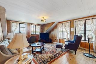 Meredith Lakefront Lodge on Lake Winnipesaukee - 0