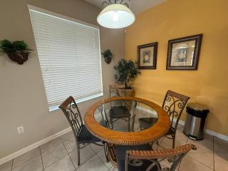 Windsor Hills 7714, Spacious 5 Bedroom House, Private Pool! - 5