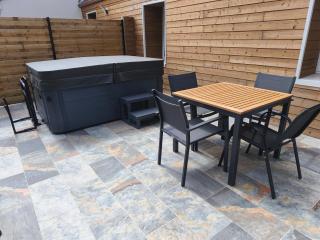 Gite de la perle rouge "jacuzzi privatif" - 1