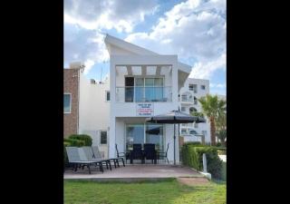 Villa Sorelle - Protaras - 9