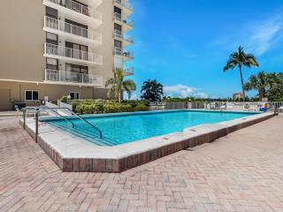 Lovers Key Beach Club 108 - 4