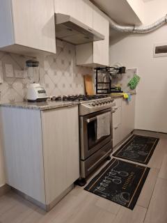Hermoso, Comodo y Discreto Apartamento a un paso del parque mirador sur - Santo Domingo - 6