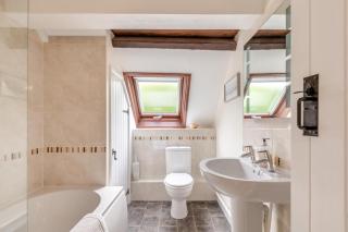 Clouseau Cottage - 1