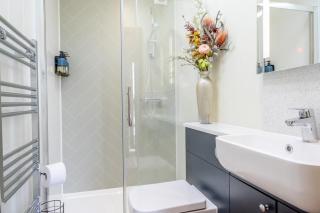 Four Lakes Retreat In Two - 4