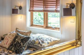 Woodland Views Lodge - Milton Abbas - 5