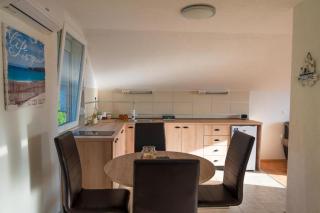 Sunset Villa Apartments - 6