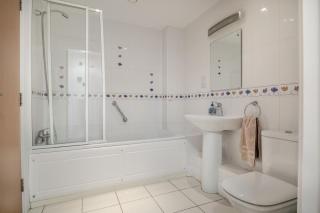 Maritime House Apartment - West Bay - 1