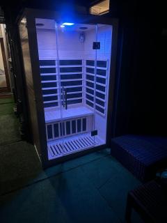 Cosy Home In Middle Park, Near Beach and City with Sauna - 1