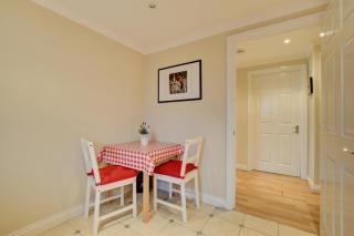 Bowleaze Beach Apartment - Weymouth - 4