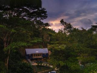 Modern 2BR Home in Central Manuel Antonio! - Quepos - 4