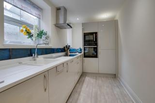 3 By The Sea - Weymouth - 7