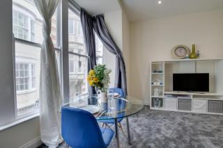 3 By The Sea - Weymouth - 9
