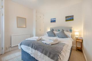 North Cliff View - Swanage - 1
