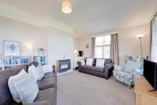 22 Ballard Estate - 7