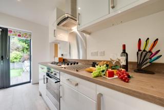 SeaBreeze Holiday Apartment - Swanage - 4