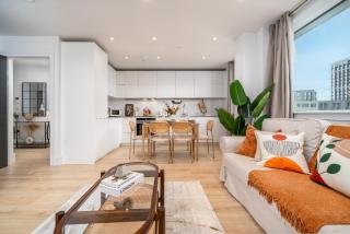 Modern Apartment in Wembley Park with Cinema, Gym & Games room - 1