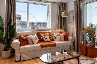 Modern Apartment in Wembley Park with Cinema, Gym & Games room - 9