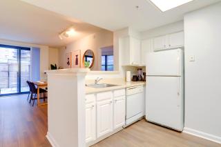 Comfortable and Stylish Apartment - Arlington - 8