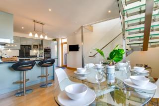 Tuppence View - 7