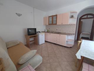 Superior Luxury 4 stars Vorgesetzter 4 sterne apartments and comfortable 3 stars apartments 150m to sea, to Sandy and Pebble beach - 5