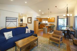 The Mountain House - Game Room, Arcade Games, Foosball, Deck, BBQ - Big Bear Lake - 0