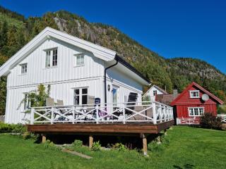 Great white cottage in Bygland - 7