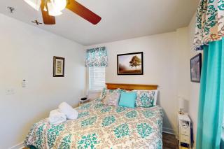 The Pointe - Serenity Shores - 3204 - Huddleston - 6