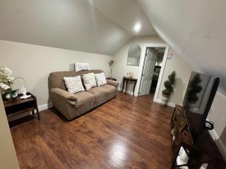 Private Cozy Apartment - Only 5 min Away from Newark Airport and 30 min to NYC - 4
