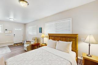The Cozy Duck Den - 3