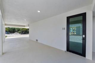 Stylish Oceanview Getaway w Pool Hot Tub - 9