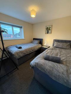 3 bed house by mustang escapes - Bristol - 9
