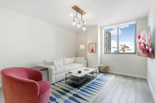 Urban Oasis in Brickell Miami with WFH setup Parking - 7