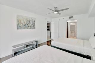 Newly Renovated 1BR APT with Pool, Gym, and WFH - 4