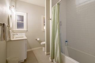 Quintessential 2BR Craftsman - Portland - 5