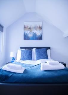 Modern, Spacious Home Ideal for Work Teams and Groups - 5
