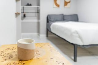 Cozy Private Room in Shared Space NYC Light Rail BSMT A - 0